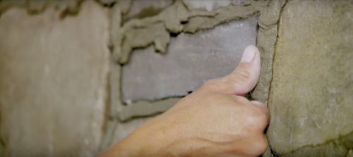 Монтаж декоративного камня, как затирать швы