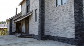Декоративный камень, отделка фасада и цоколя дома
